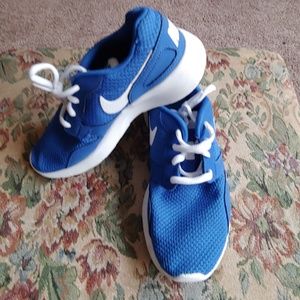 Kids Nike shoes